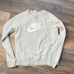 NIKE crewneck